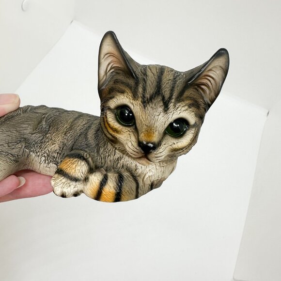 Vtg 1983 Harvey Knox Kingdom Porcelain Tabby Cat Kitten Sleeping Laying - Picture 2 of 6